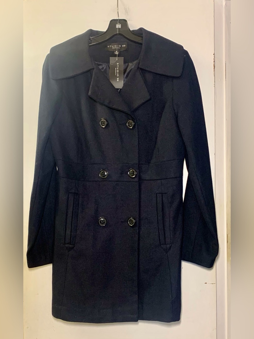 Studio 59 Double-Breasted Peacoat with Oversized Collar & Front Pockets